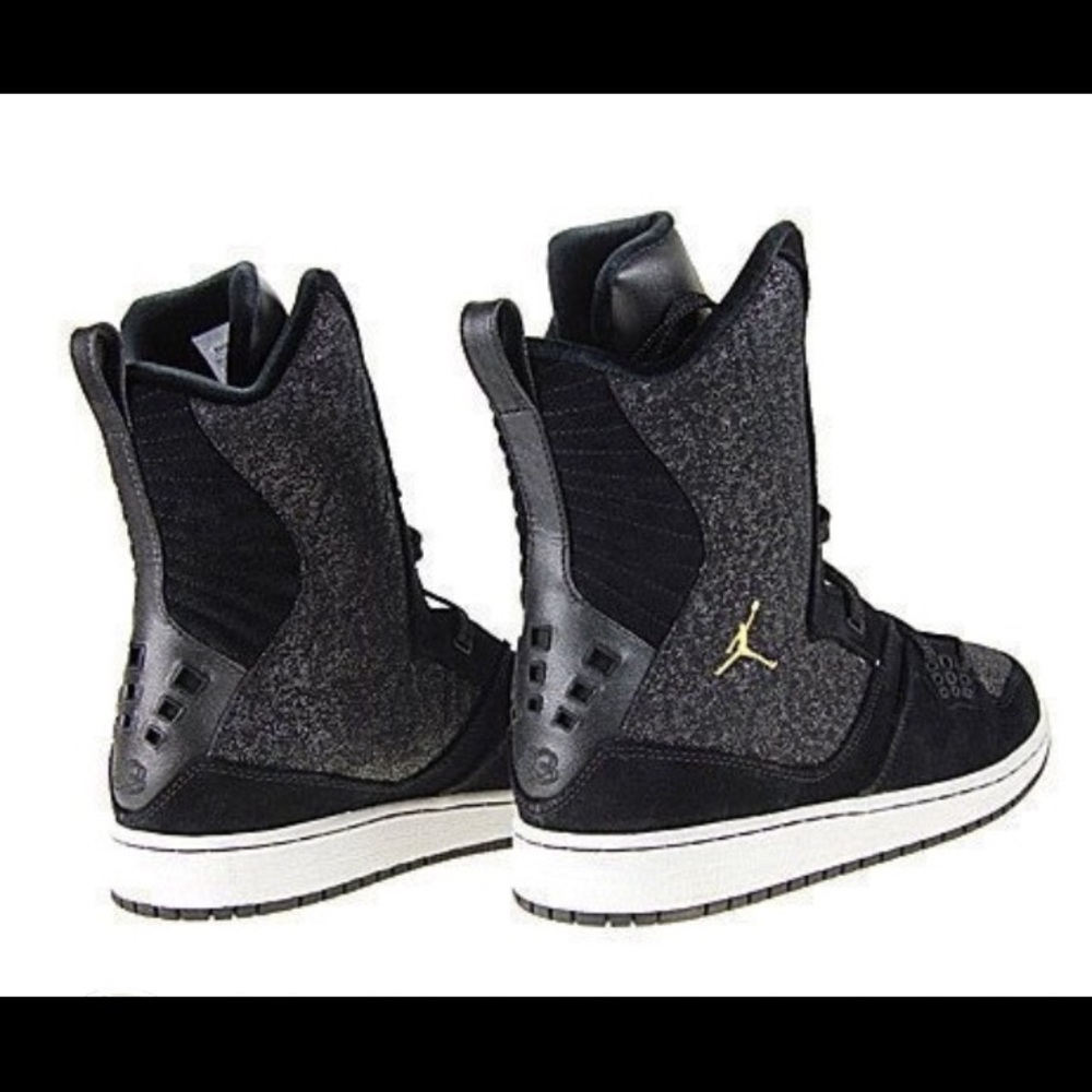 Like New Jordan High Tops❤️
